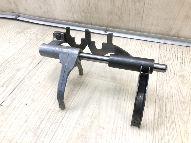 Виделка МКПП FORD KUGA  (C394)  08–13 1227577