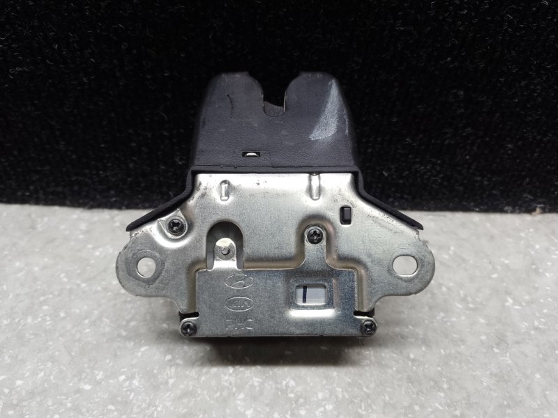 Замок кришки багажника HYUNDAI GENESIS COUPE 09-16 81230-0A501 — 2