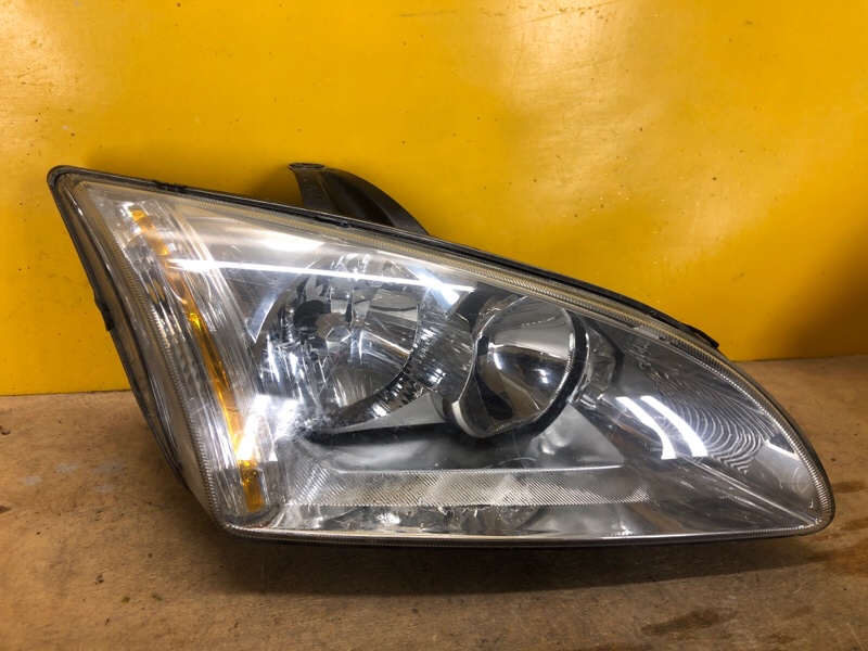 Фара права FORD FOCUS 04-11 4M51-13W029-AC — 3