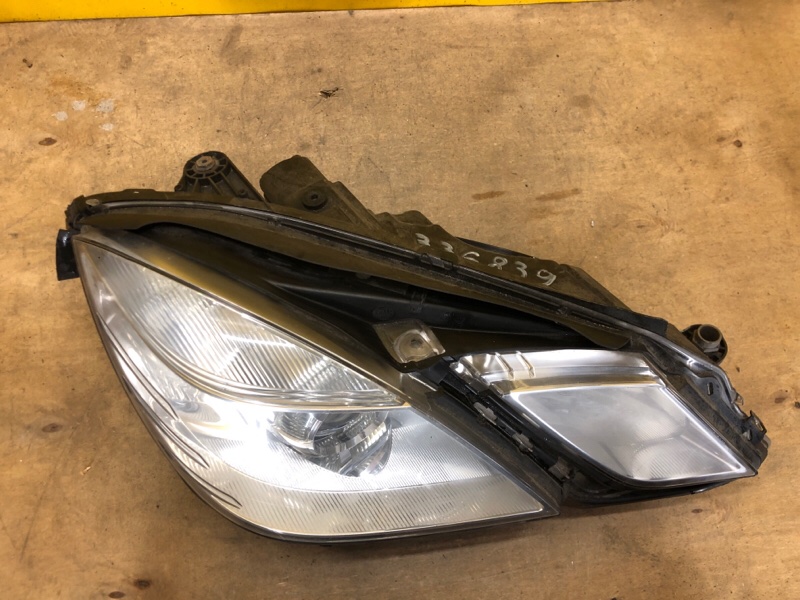 Фара права MERCEDES E-CLASS W212 09-16 A2128208261 — 4