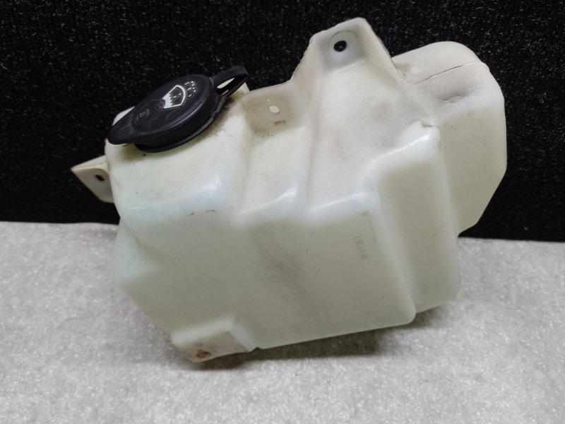 Бачок омивача HUMMER H3 05-10 10389564