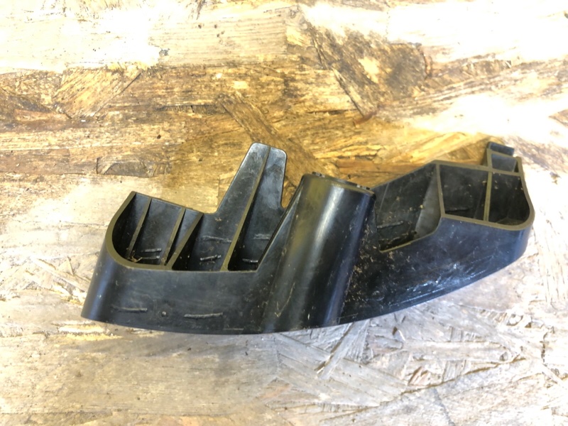 Кронштейн/кріплення заднього бампера ліве LEXUS CT200 17- 52563-76010 — 4