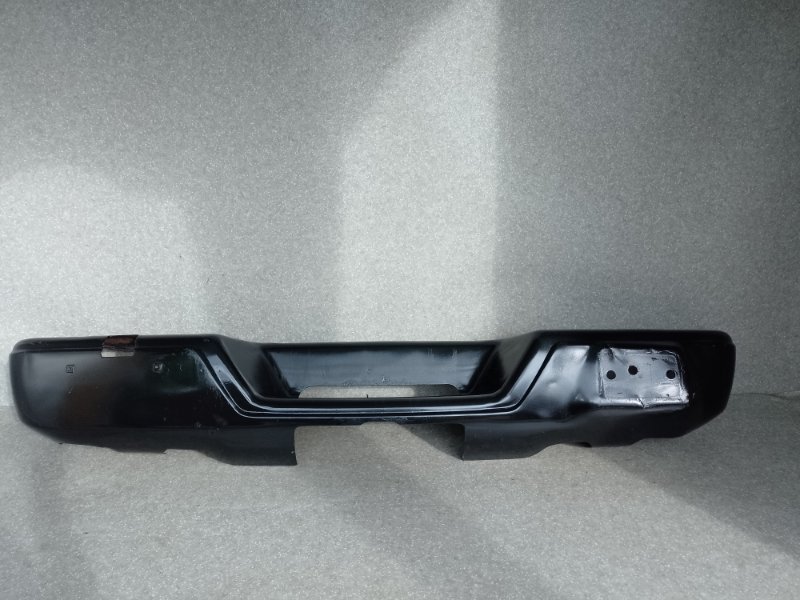 Бампер задній HUMMER H3 05-10 15850414