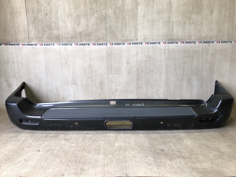 Бампер задній LEXUS LX470 98-07 52159-60131
