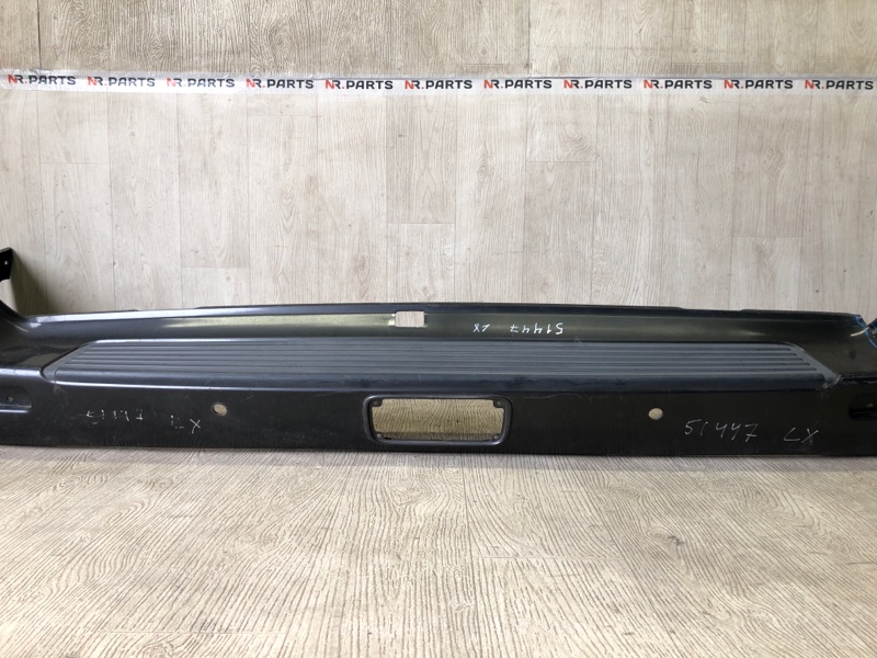 Бампер задній LEXUS LX470 98-07 52159-60131 — 3