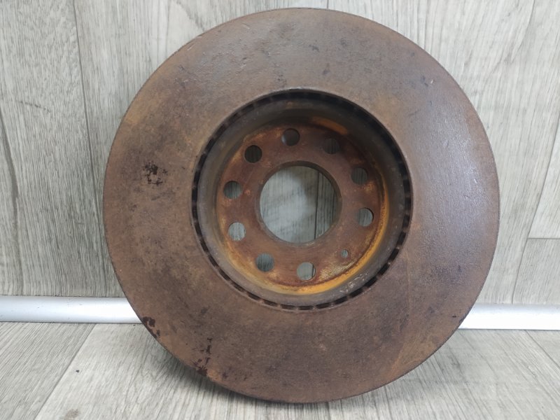 Гальмівний диск передній VOLKSWAGEN JETTA 05-10 1K0615301T — 2