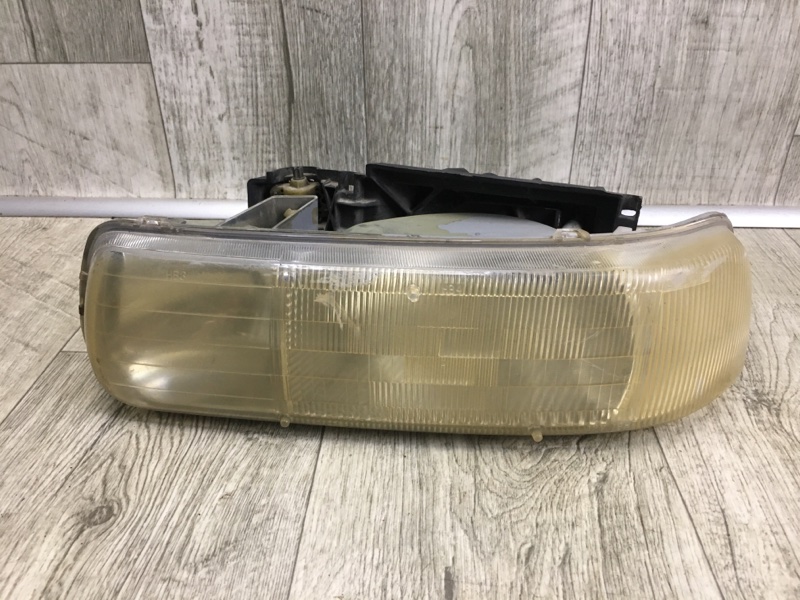 Фара ліва CHEVROLET SUBURBAN 00-06 16526133