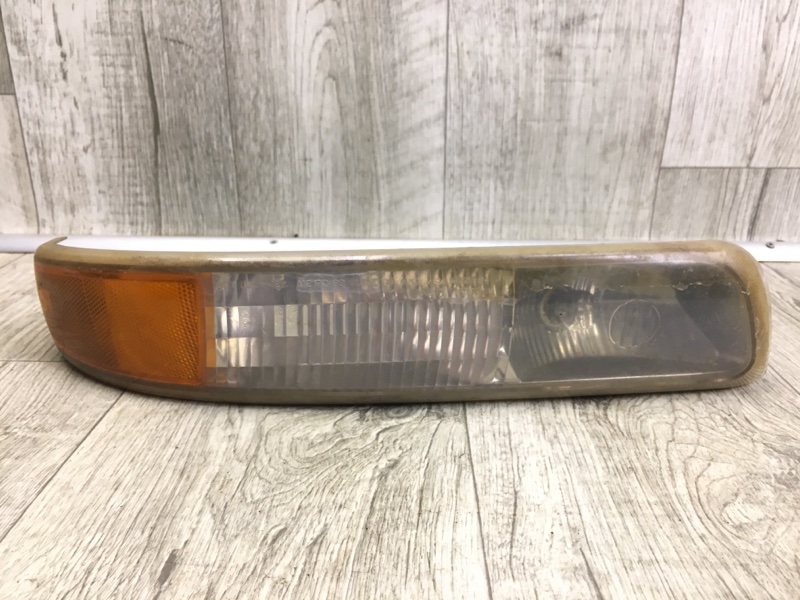 Денний ходовий вогонь правий CHEVROLET SUBURBAN 00-06 15199559