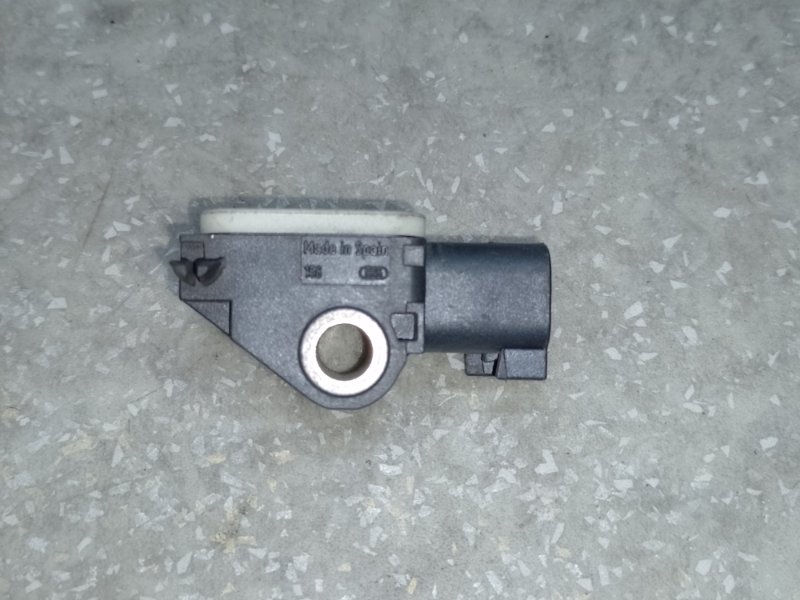 Датчик удару передній VOLVO XC70 07-16 31264396 — 2