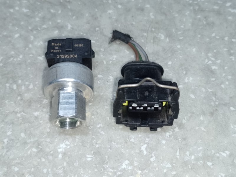 Датчик тиску кондиціонера VOLVO XC70 07-16 31292004