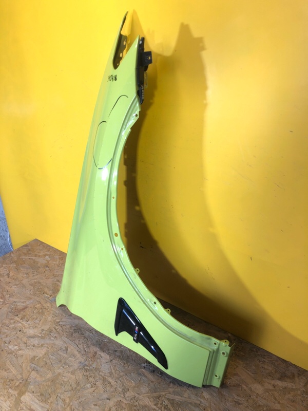 Крило переднє праве BMW X4 (G02) 18- 41 00 7 930 972 — 3