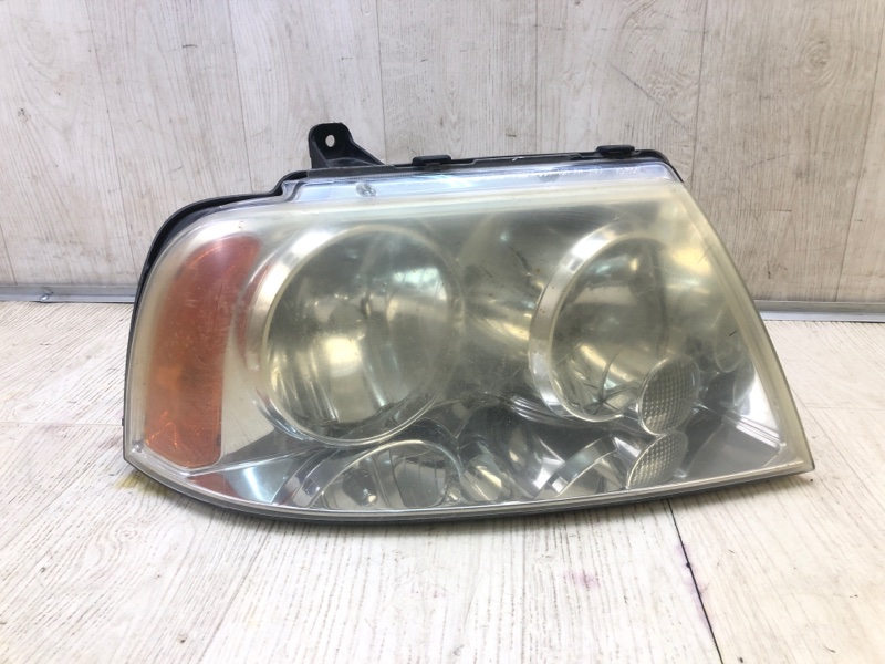 Фара права LINCOLN NAVIGATOR 04-06 4L7Z-13008-AC