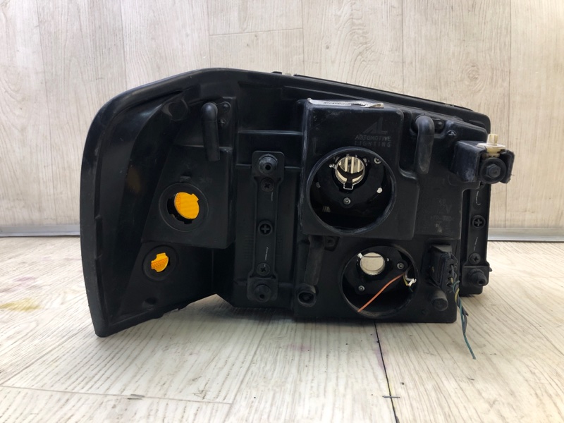Фара ліва GMC ENVOY 01-08 15866071 — 5
