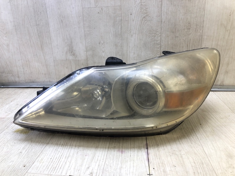 Фара ліва HYUNDAI GENESIS SEDAN 08-13 92101-3M085