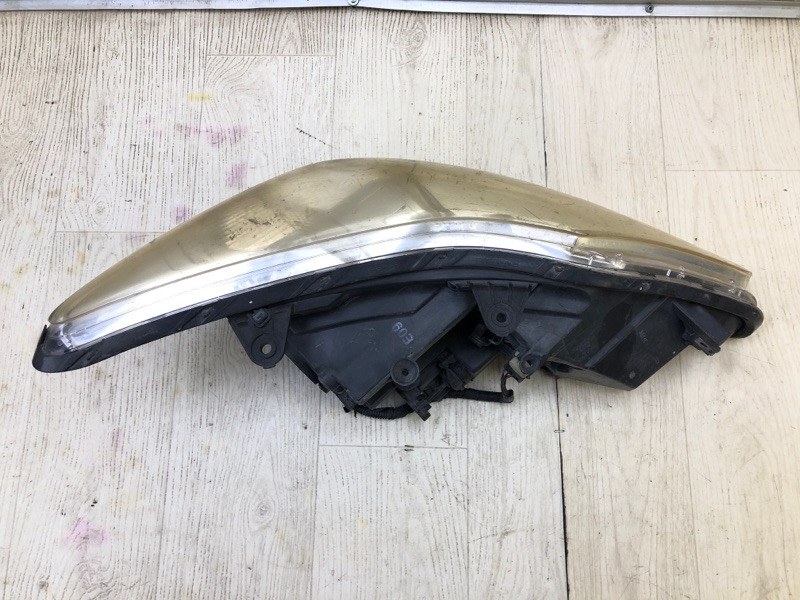 Фара ліва HYUNDAI GENESIS SEDAN 08-13 92101-3M085 — 3