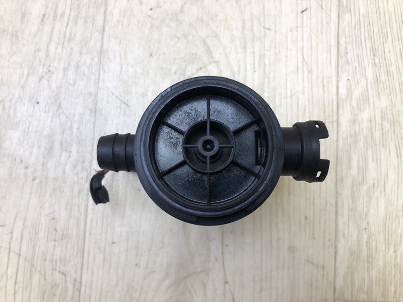 Клапан абсорберу MERCEDES C-CLASS W204 07-14 A 000 470 49 93 — 5