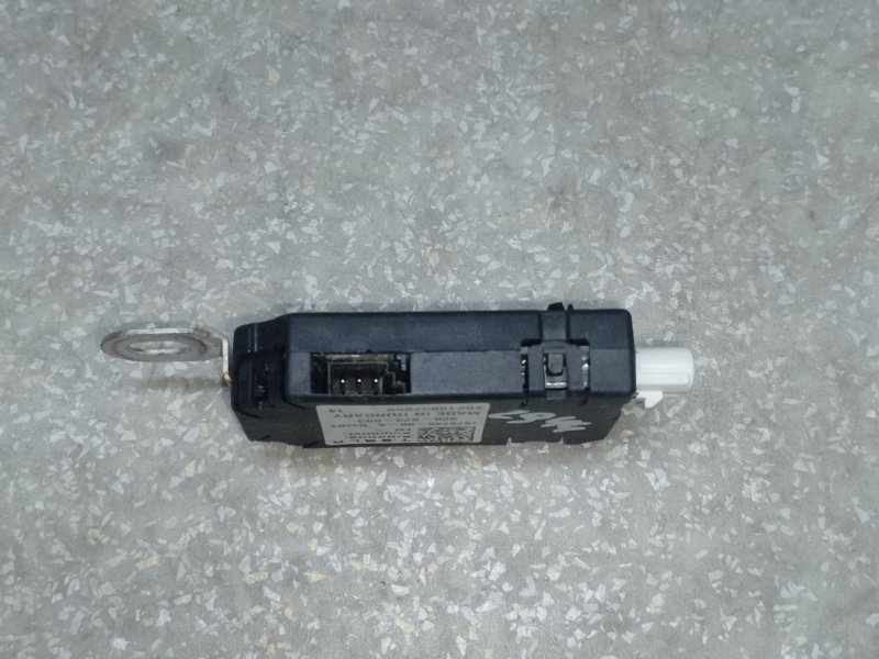 Антена TESLA MODEL Y 19- 1079735-00-A — 2
