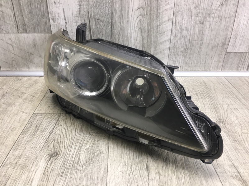 Фара права SCION TC 10-13 81130-21200 — 2