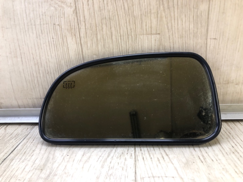 Дзеркальний елемент лівий CHEVROLET TRAILBLAZER 01-08 88980573