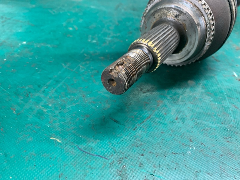 Привід передній лівий TOYOTA SIENNA 17- 43420-08071 — 5