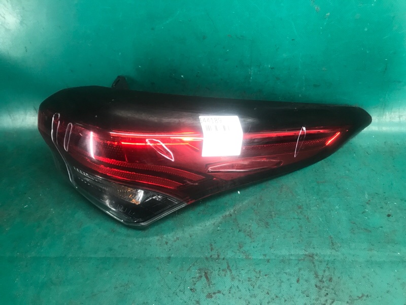 Ліхтар зовнішній правий TOYOTA HIGHLANDER 2020- 81550-0E230