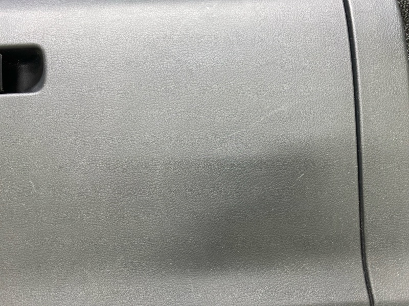 Бардачок MAZDA CX-30 19- DGH9-64-03002 — 2