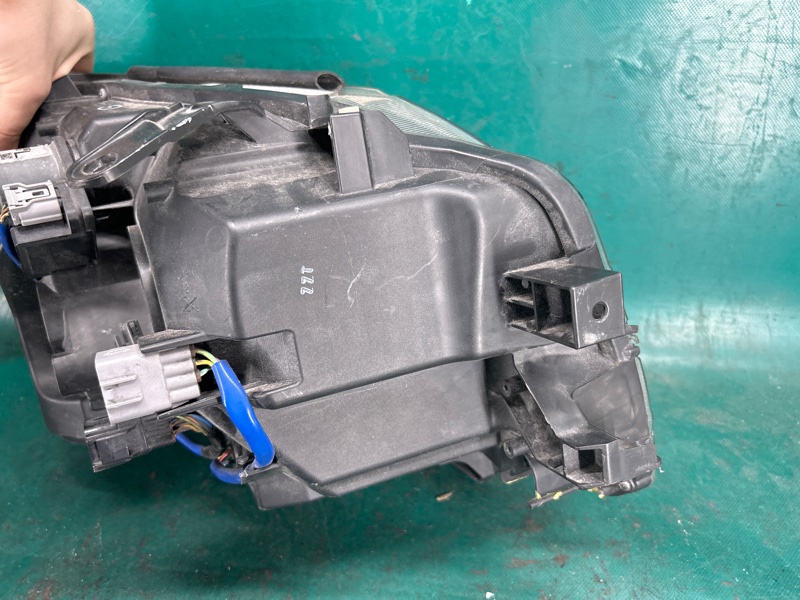 Фара ліва LEXUS GX460 2009- 81185-60G20 — 2