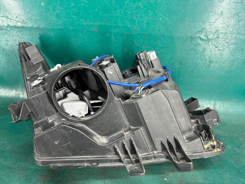 Фара ліва LEXUS GX460 2009- 81185-60G20 — 4