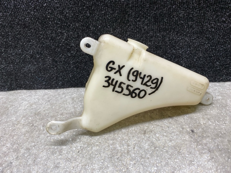 Бачок розширювальний LEXUS GX470 02-09 16470-50140