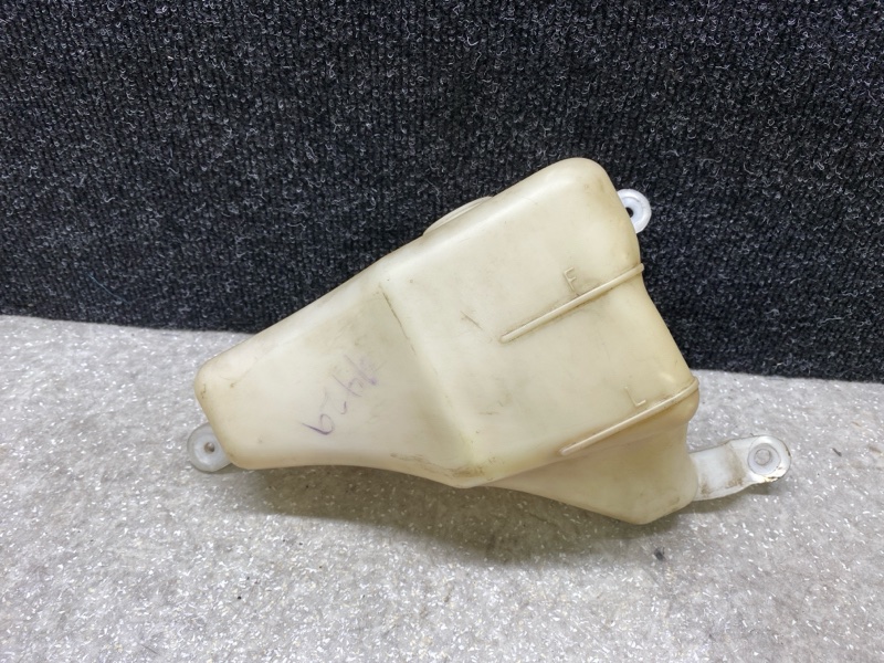 Бачок розширювальний LEXUS GX470 02-09 16470-50140 — 2