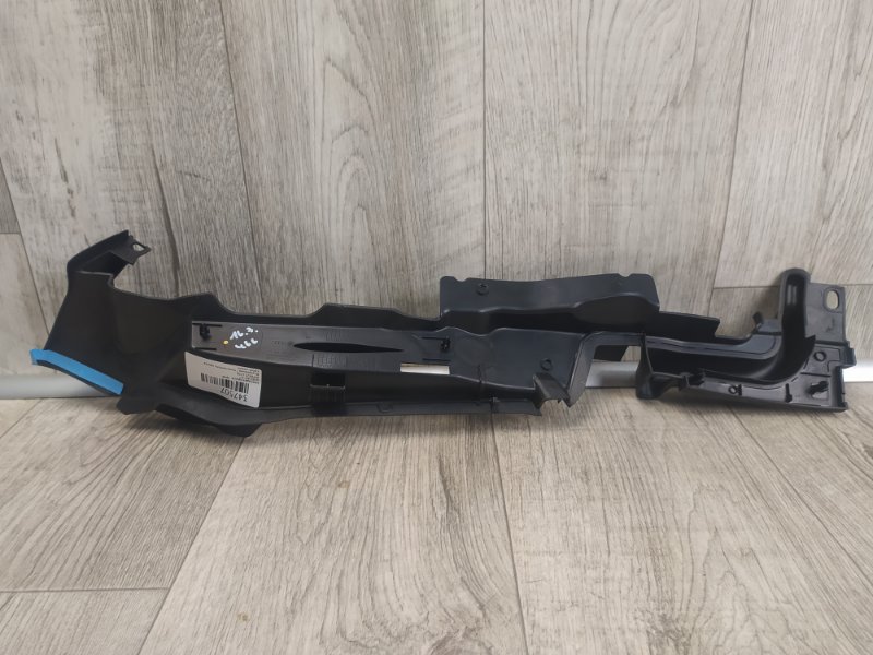 Накладка крила права AUDI A5 17- 8W6821170E — 2