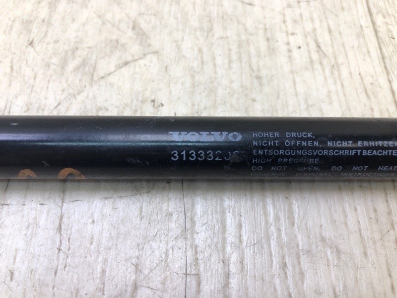 Амортизатор кришки багажника VOLVO S60 10-13 31333202 — 5