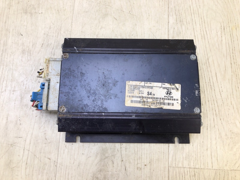 Підсилювач звуку HYUNDAI SANTA FE (SM) 00-06 96390-26700 — 2