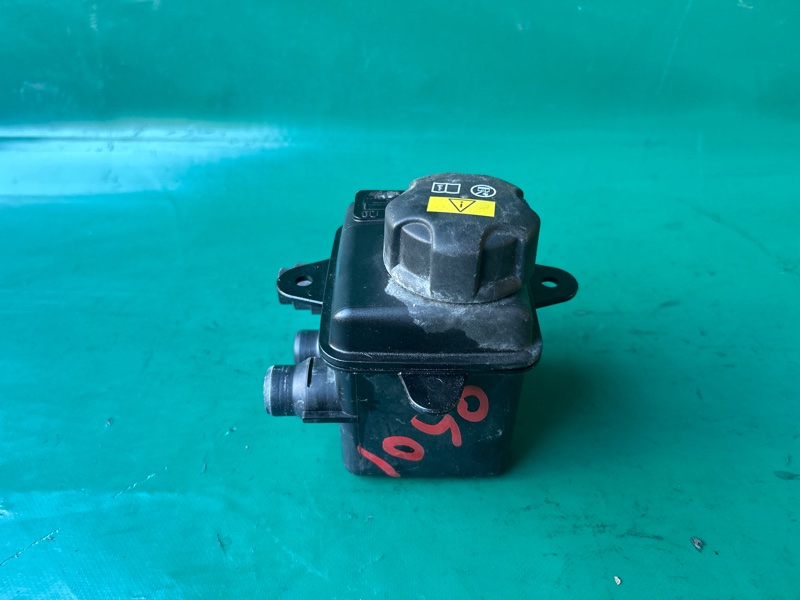 Бачок розширювальний BMW I3 (I01) 13–22 64 12 9 327 150 — 2