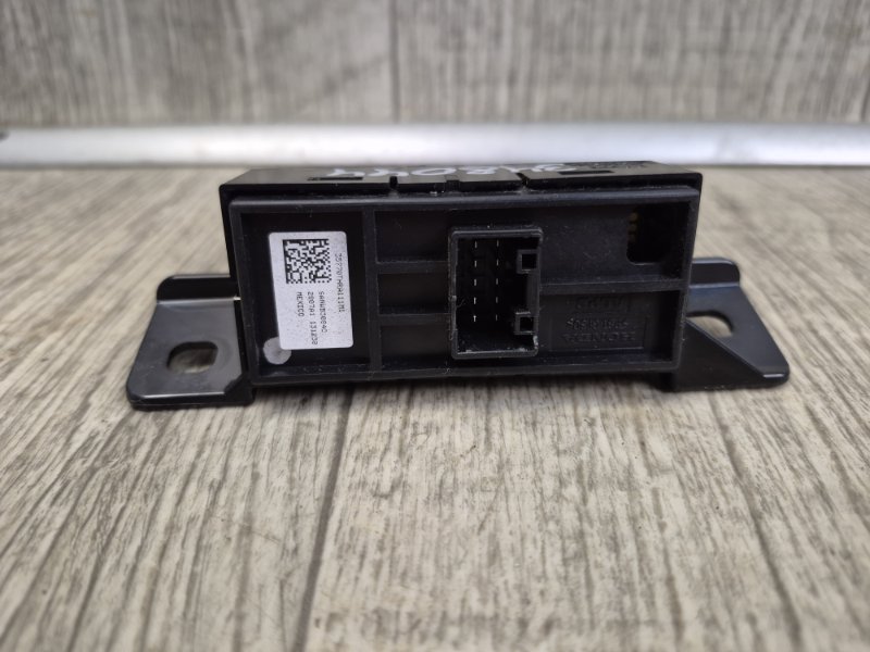 Кнопка склопідіймача задня права HONDA ODYSSEY 17- 35770-THR-A11 — 2