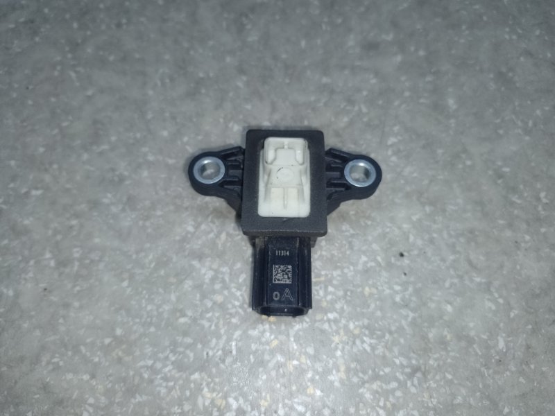 Датчик удару MAZDA CX-3 14-18 KD35-57-KC0 — 2