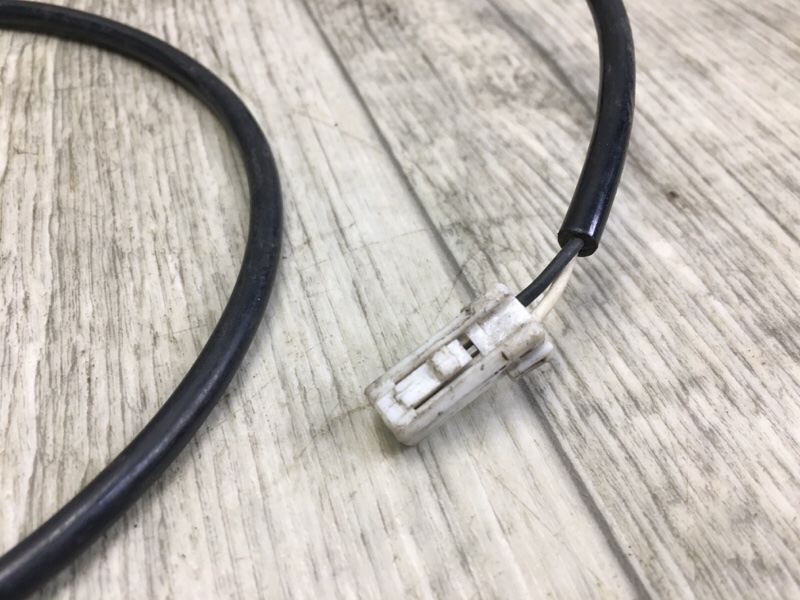 Датчик ABS задній правий SUBARU FORESTER SF 97-02 27540SA000 — 4