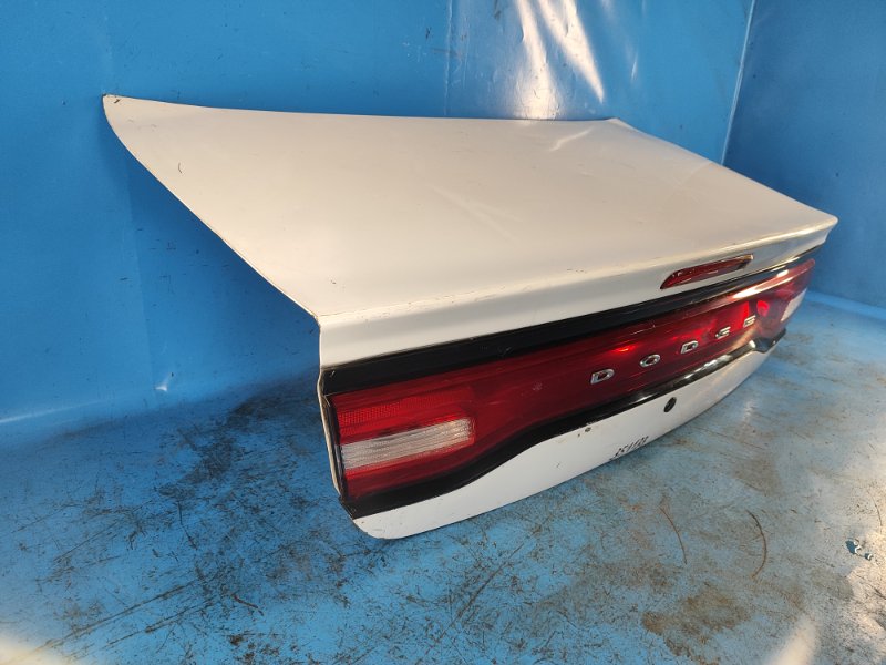 Кришка багажника DODGE CHARGER 11-15 68089362AA — 3