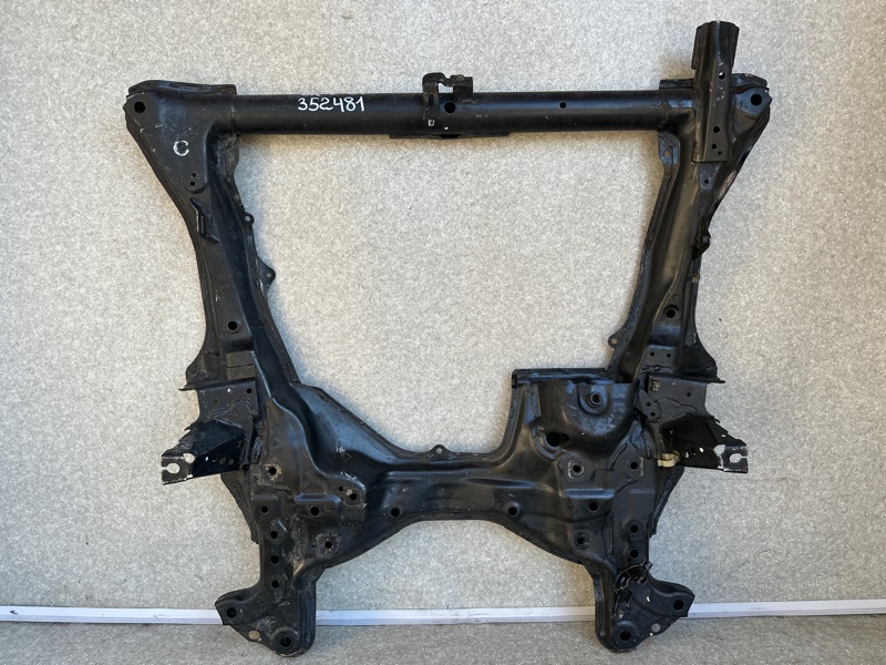 Балка передньої підвіски HONDA CRV 06-12 50200-SWA-A70