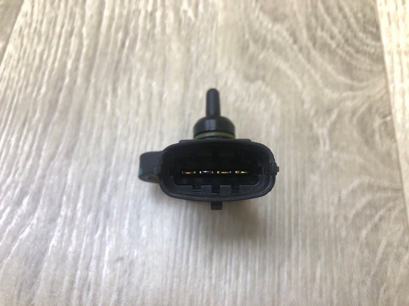 Датчик абсолютного тиску (MAP sensor) HYUNDAI ELANTRA GD 12-17 39300-2B100 — 4