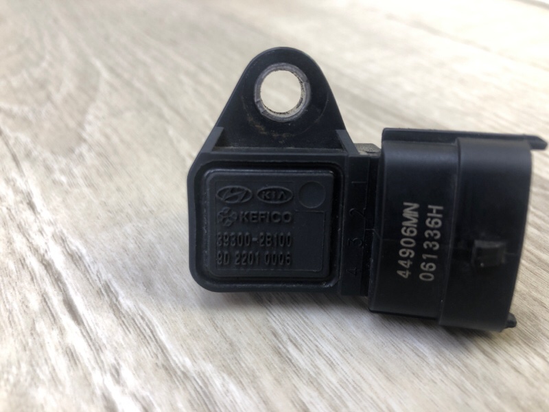 Датчик абсолютного тиску (MAP sensor) HYUNDAI ELANTRA GD 12-17 39300-2B100 — 5