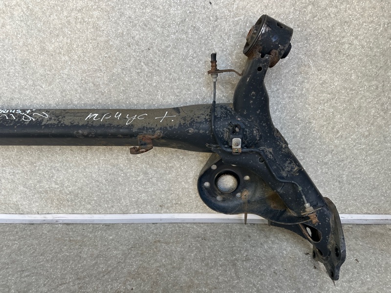 Балка задньої підвіски TOYOTA PRIUS PLUS 11-14 42101-64010 — 5