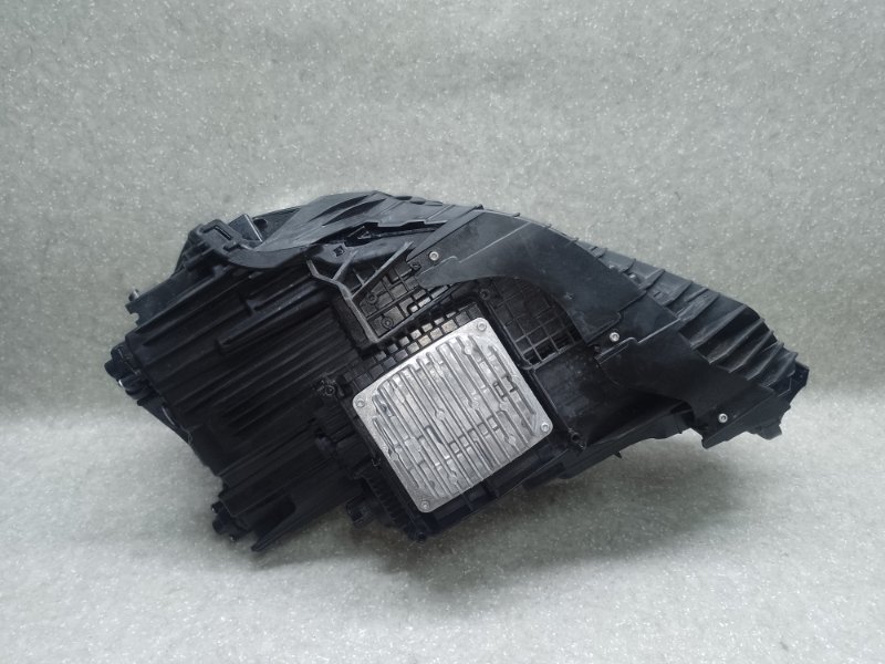 Фара права CADILLAC XT6 19- 84859129 — 3