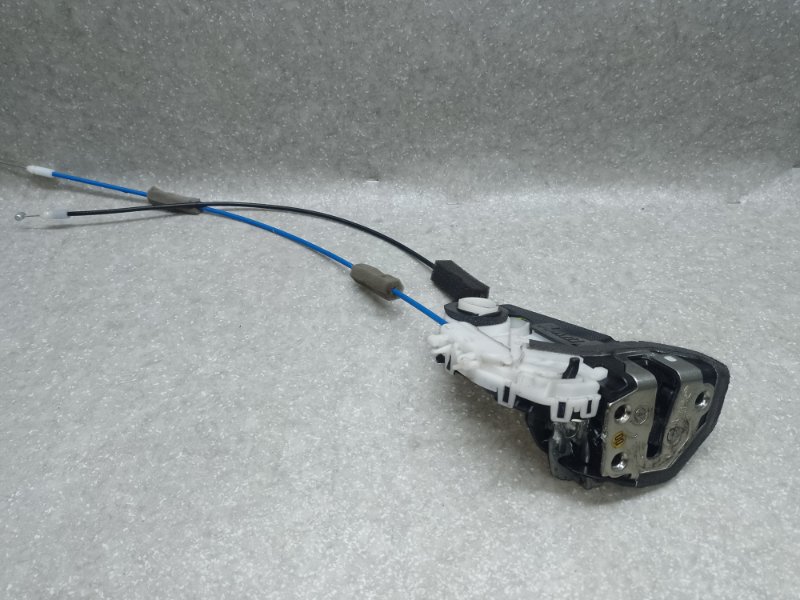 Замок двері задній правий HONDA HRV 14-22 72610-T5R-A31