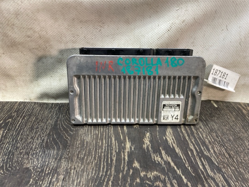 Блок керування двигуном TOYOTA COROLLA 12-19 E180 89661-52Y40 — 4
