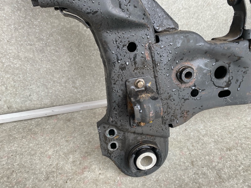 Балка передньої підвіски FORD FLEX 08-19 DA8Z-5C145-A — 2