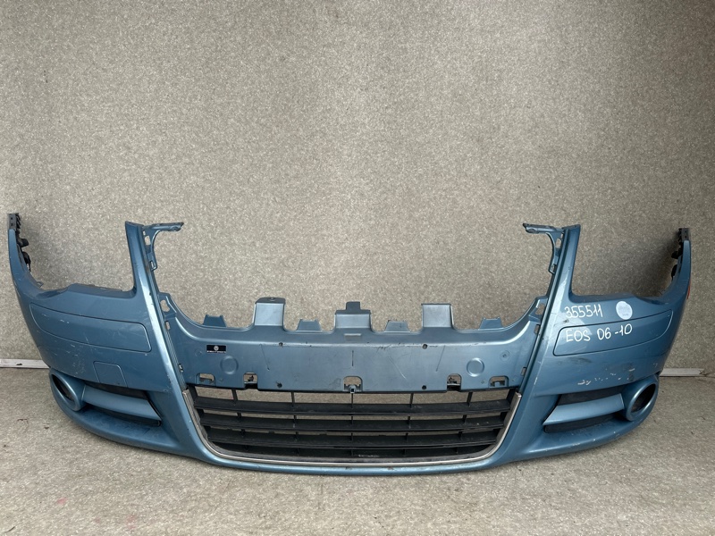 Бампер передній VOLKSWAGEN EOS 06-10 1Q0 807 217 A