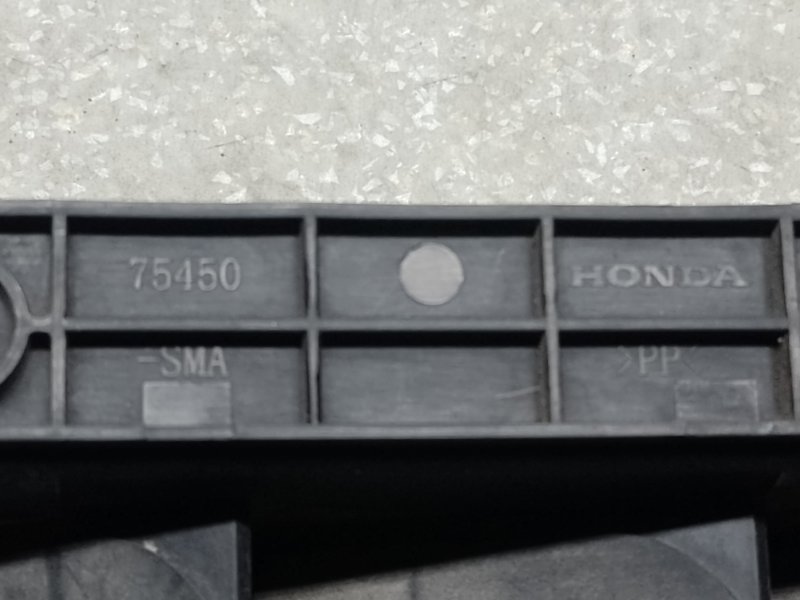 Клапан вентиляції салону задній правий ACURA RLX 13-20 75450-SMA-003 — 3