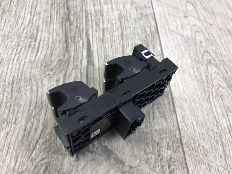 Блок керування склопідіймачами VOLKSWAGEN TIGUAN 16-23 5G0 959 857 E WZU — 4