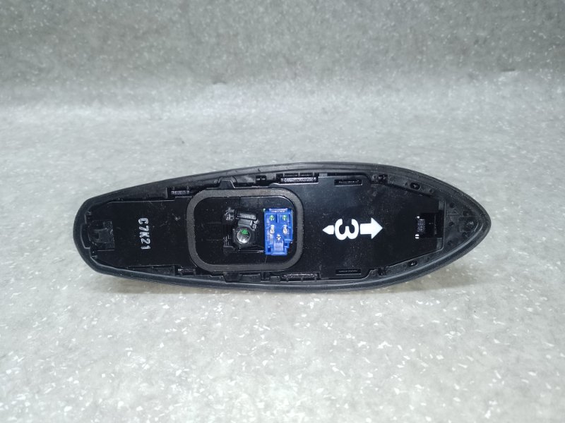 Антена TOYOTA PRIUS 16- 86960-47050 — 3